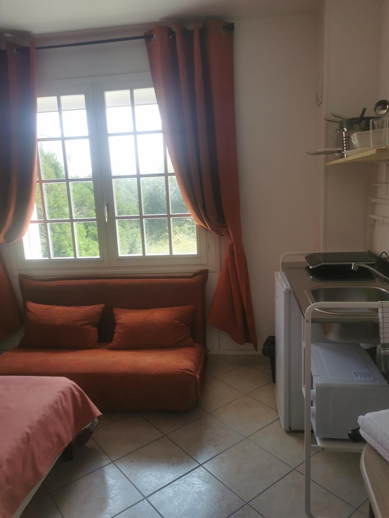 Appartement 4 , Disneyland - Parking Gratuit - Maison Des Platanes Meaux Εξωτερικό φωτογραφία